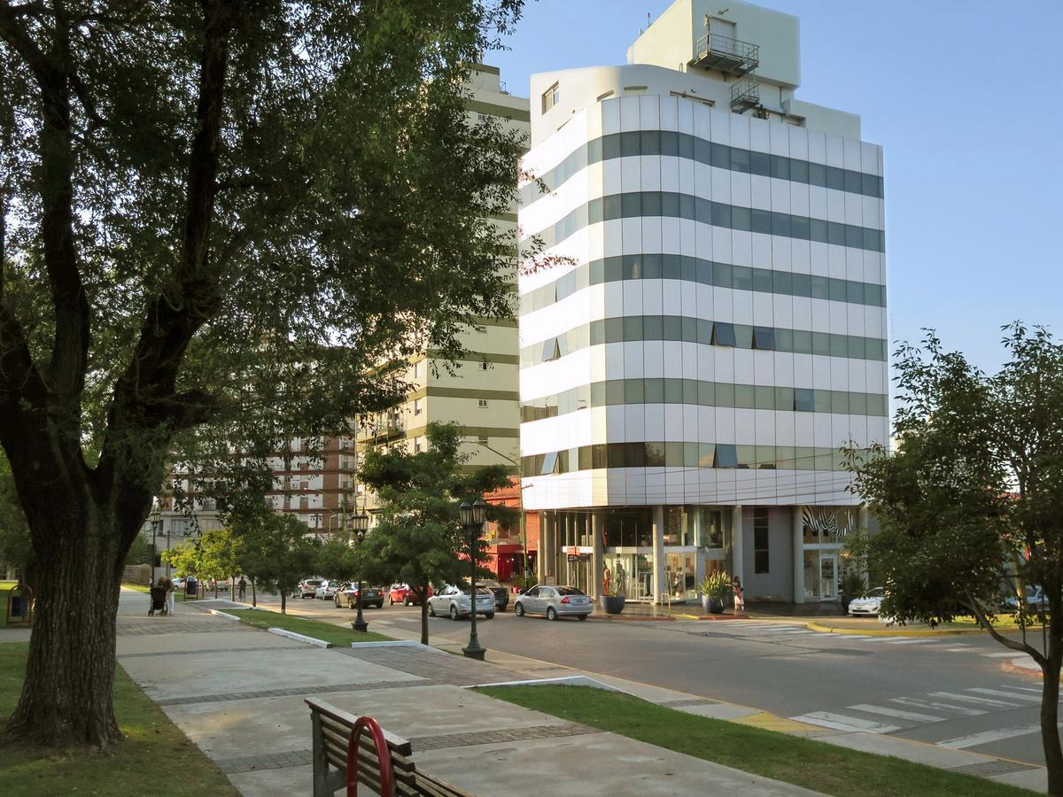 Plaza Suites Кампана Экстерьер фото